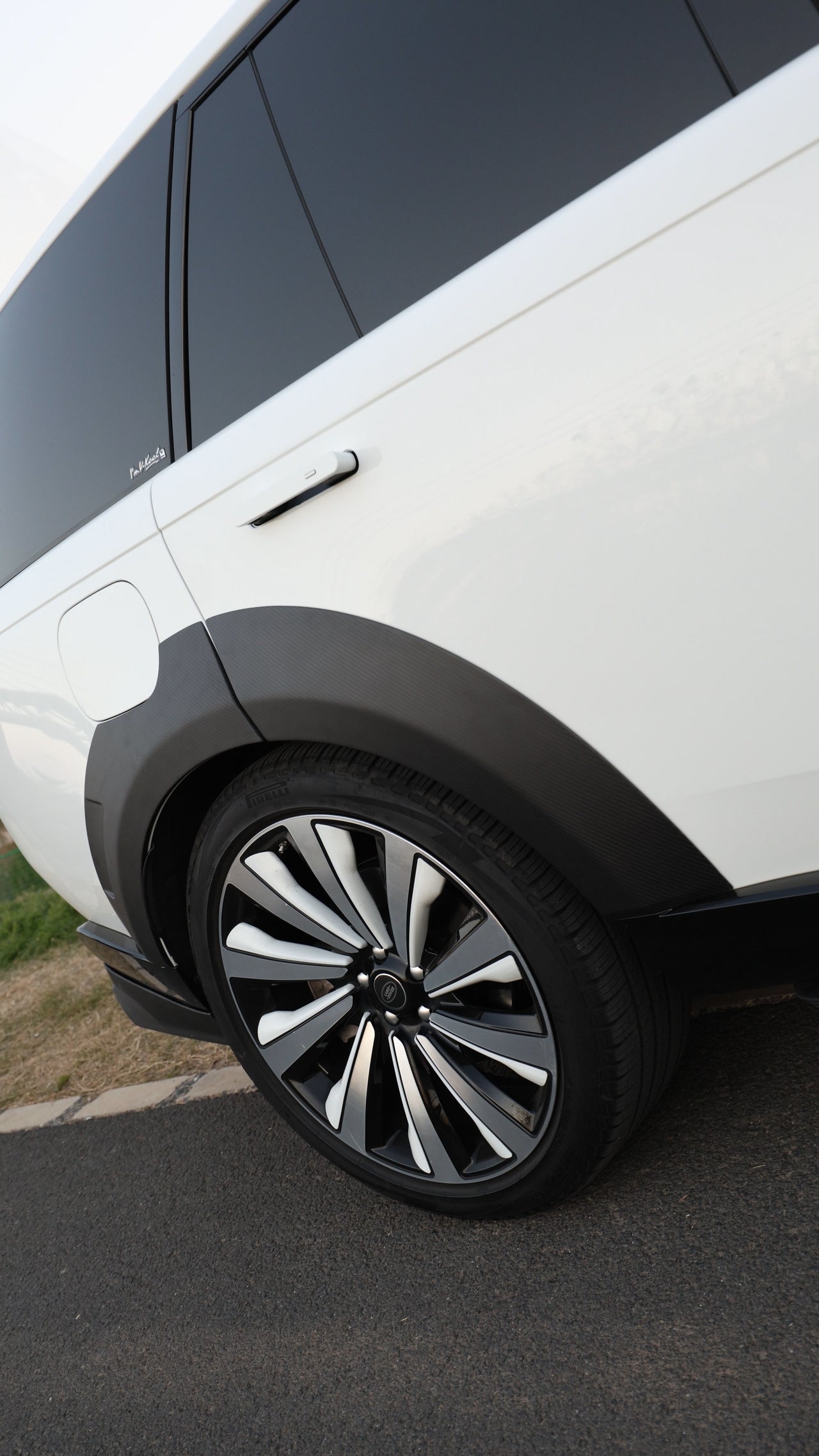 Carbon Fibre add on wheel arches for Range Rover L460 2022+