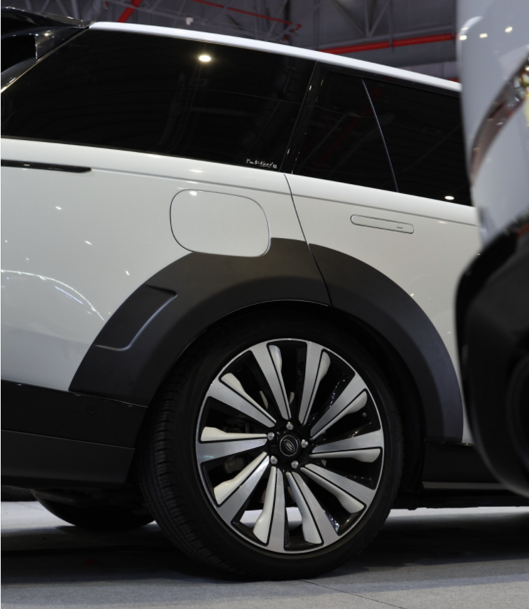 carbon wheel arches l460