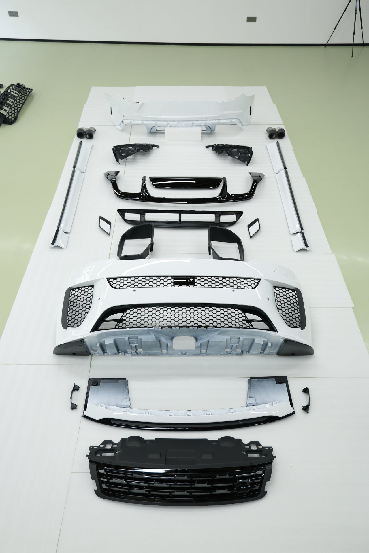 Range Rover L461 SV Body Kit upgrade