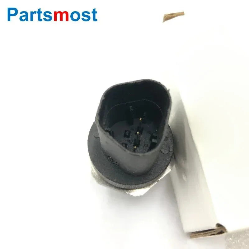 2.0 PETROL FUEL INJECTOR PRESSURE SENSOR FOR FREELANDER 2 EVOQUE RANGE ROVER 13- DISCOVERY SPORT RRS 14 JAGUAR C2Z21970 LR024969