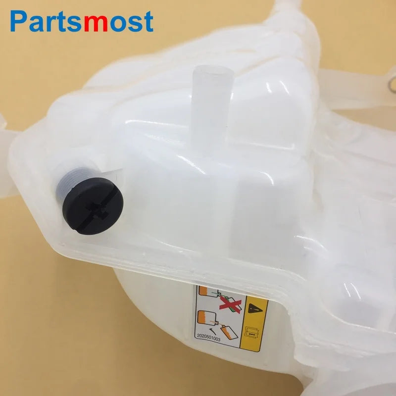 Expansion Tank With Cap 140kPa for Land Rover LR3 LR4 Range Rover Sport Radiator Coolant Container PCF500015 LR020367 / LR017427