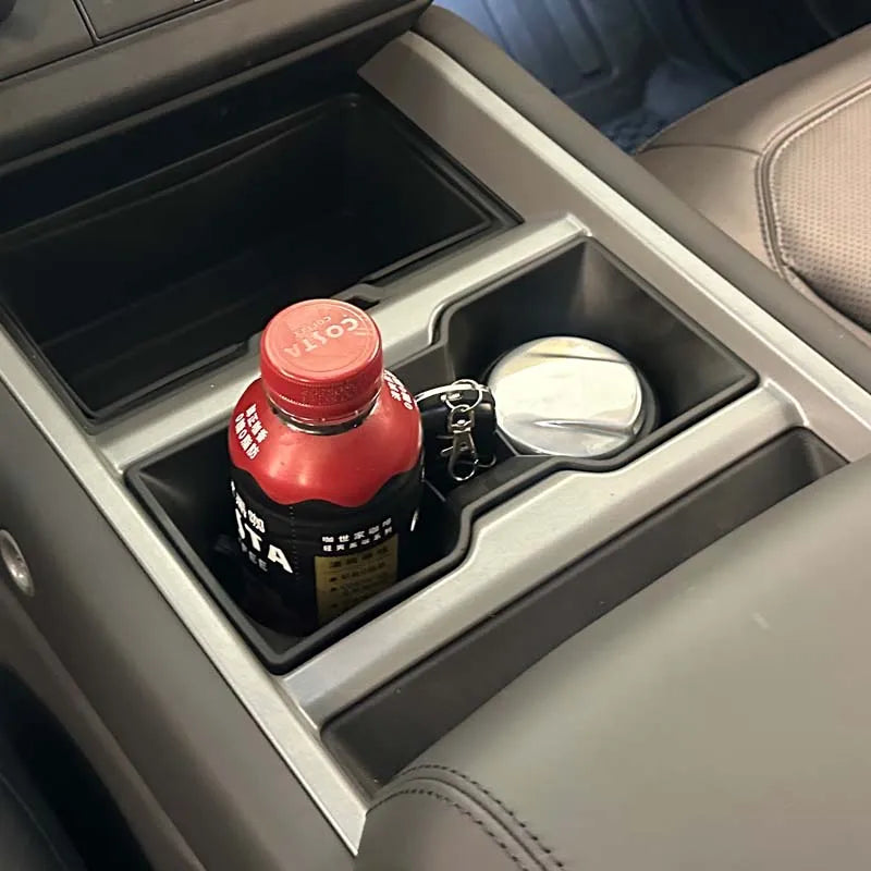 Central Control Water Cup Holder For Land Rover Defender 90 110 130 2025 TPE