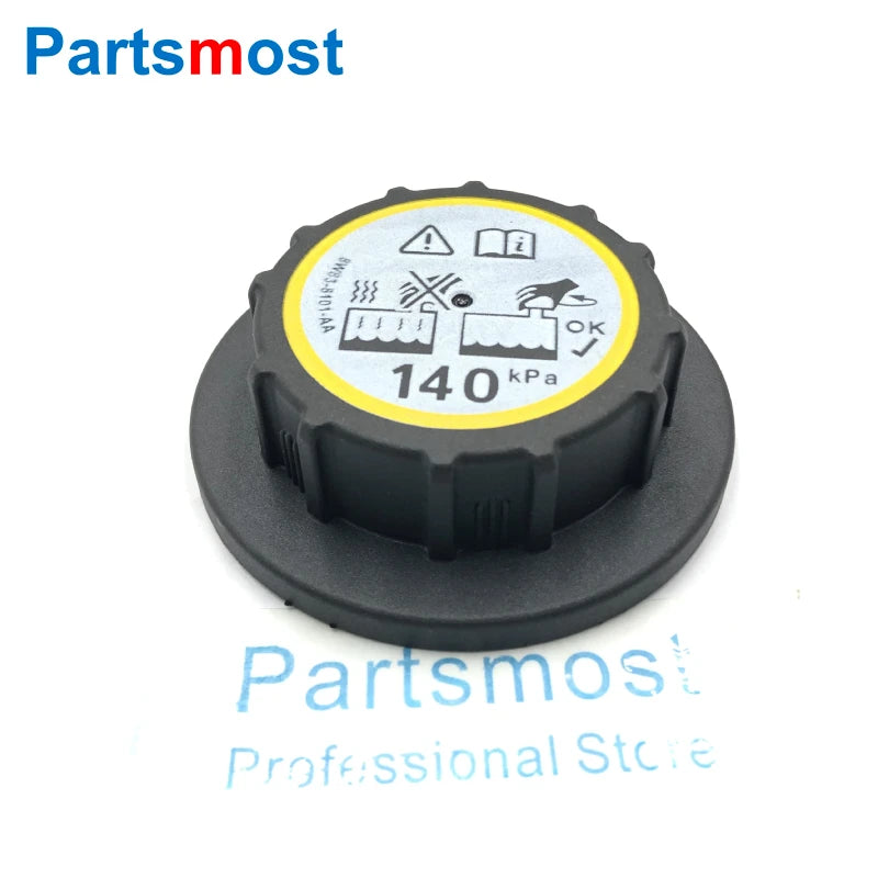 Expansion Tank With Cap 140kPa for Land Rover LR3 LR4 Range Rover Sport Radiator Coolant Container PCF500015 LR020367 / LR017427