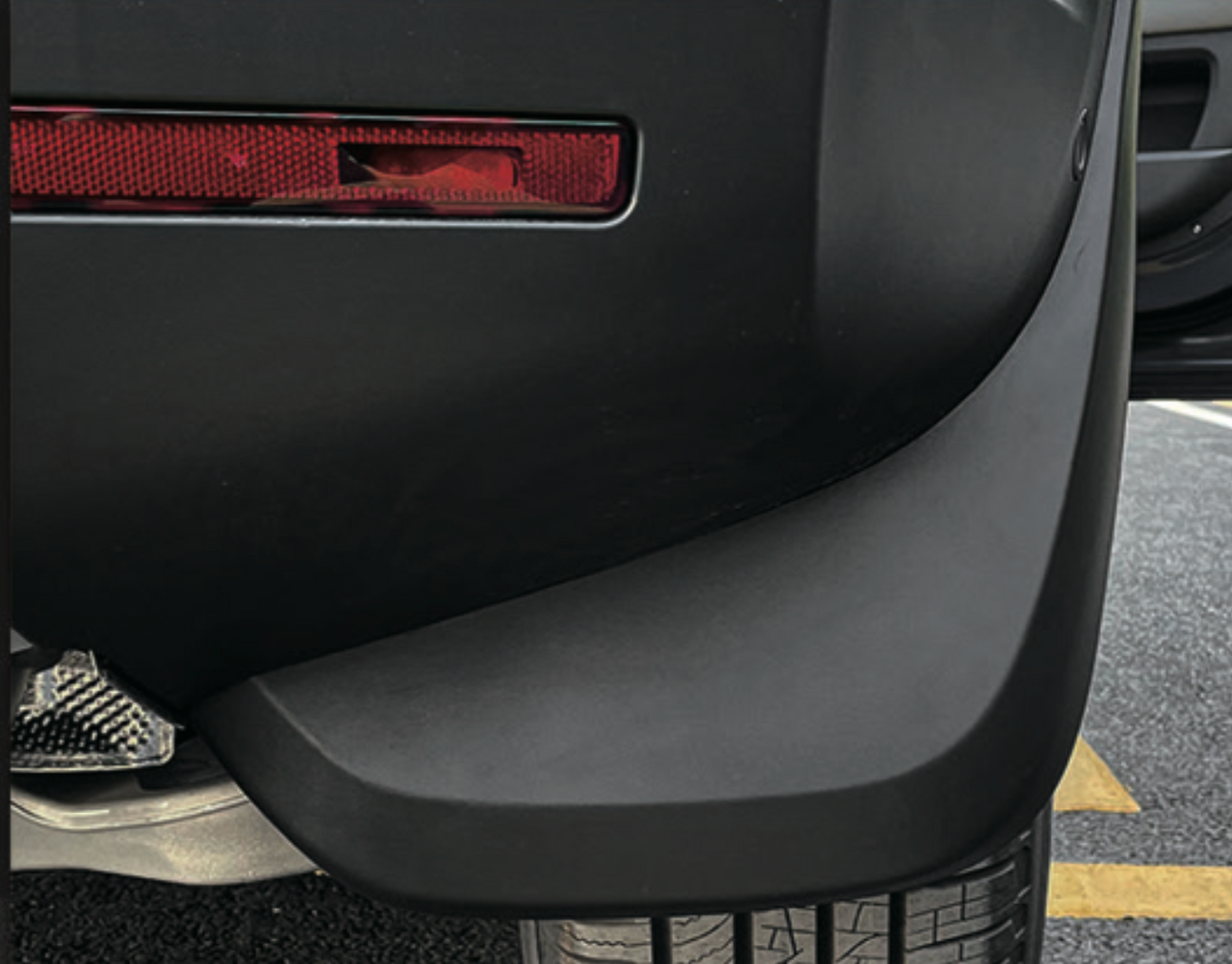 Modern Mud flaps for Defender 2020 L663