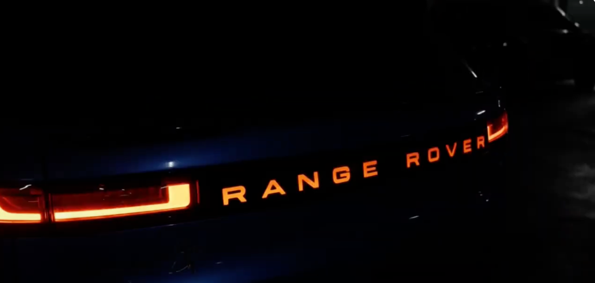 Illuminated LED Tailgate Cover RANGE ROVER Design for Range Rover Sport L461 2022+