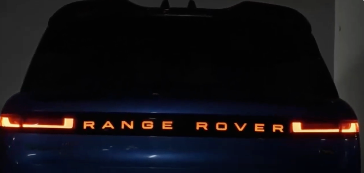Illuminated LED Tailgate Cover RANGE ROVER Design for Range Rover Sport L461 2022+